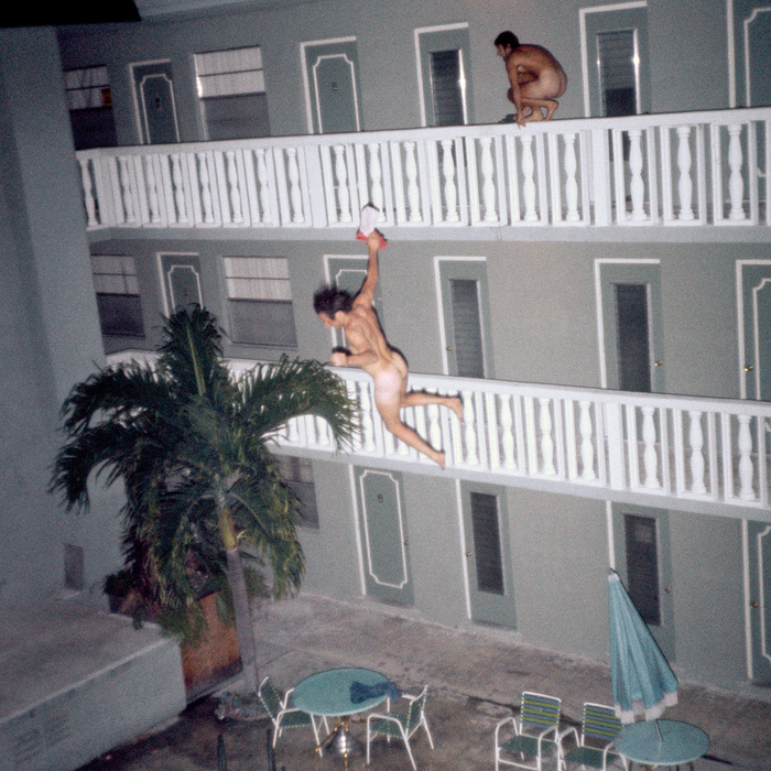 200 motels