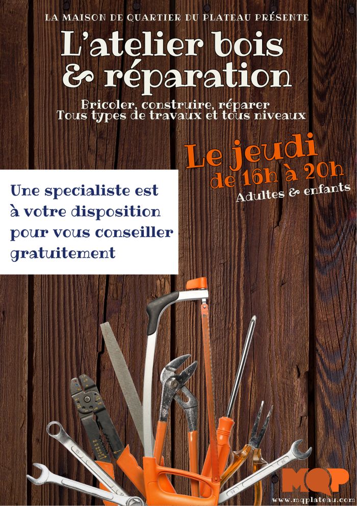 Outils sur fond en bois