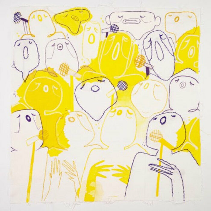 Manal Achaoui une illustration en noir et blanc qui représente un oiseau entouré par des flèches