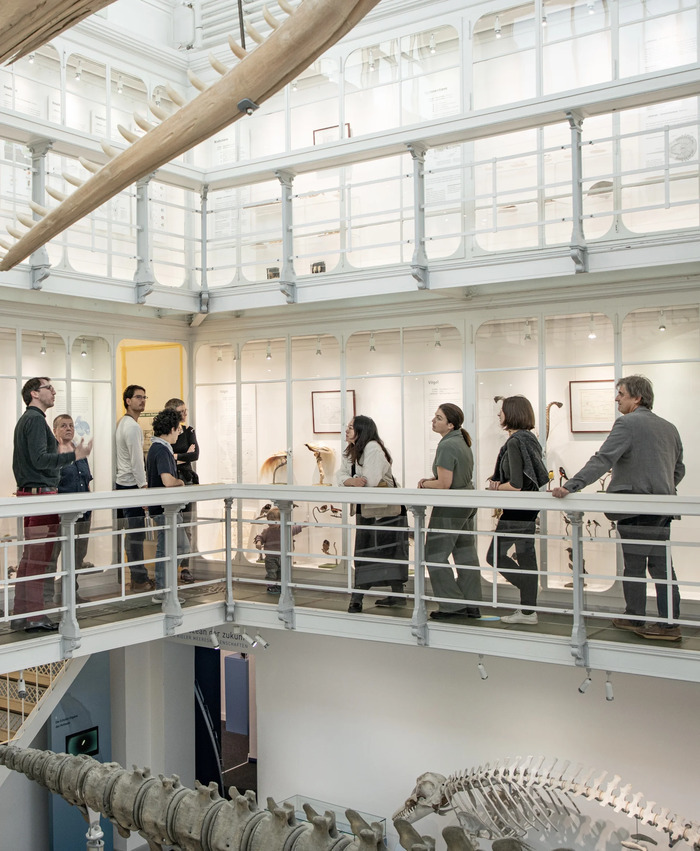 Visite curatoriale avec Brandis, RE(02) — © Jakob Engelhard