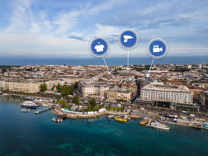 Vue aérienne du quai du Mont-Blanc et du quartier des Pâquis à Genève, avec trois pictogrammes bleus marquant les étapes de la balade