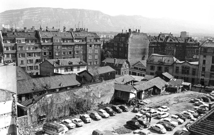 Vue prise depuis la rue Voltaire le 14 mai 1970 par le photographe Georges Néri