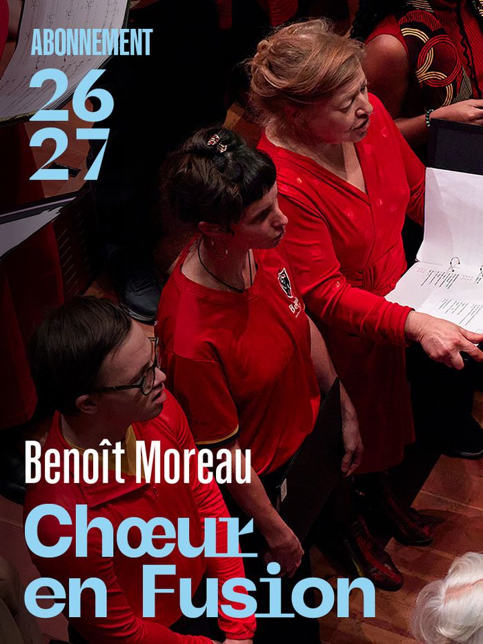 On voit plusieurs personnes habillées en rouge, assises côte à côte dans une salle. L’image est une affiche, avec le titre « Chœur en Fusion » et la mention « Abonnement 26/27 ».