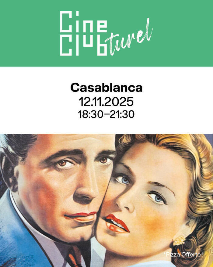 Warner Bros Le poster de Casablanca (1942) présente en son centre Humphrey Bogart et Ingrid Bergman, leurs visages rapprochés, baignés d’une lumière nostalgique.