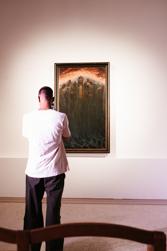 Tableau de Carlos Schwabe "La Vague" avec 1 visiteur
