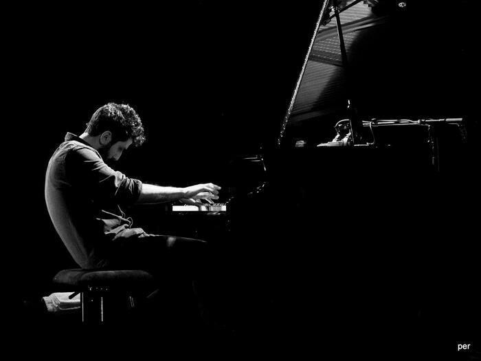 per Faraj Suleiman au piano