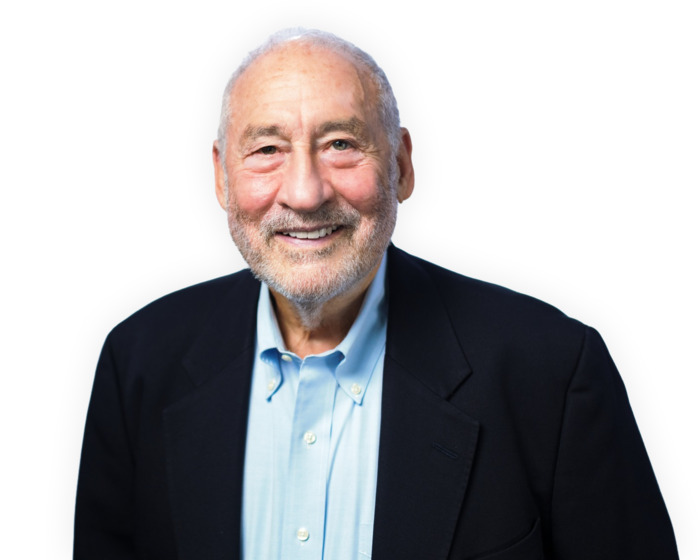 Portrait d'un homme souriant aux cheveux blanc (portrait de Joseph Stiglitz)