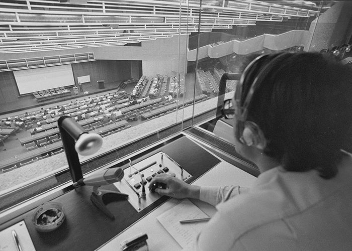 Genève, Centre international de Conférences CICG: postes de traduction et régie