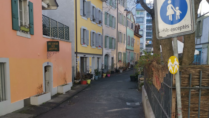 Ruelle du quartier des Grottes