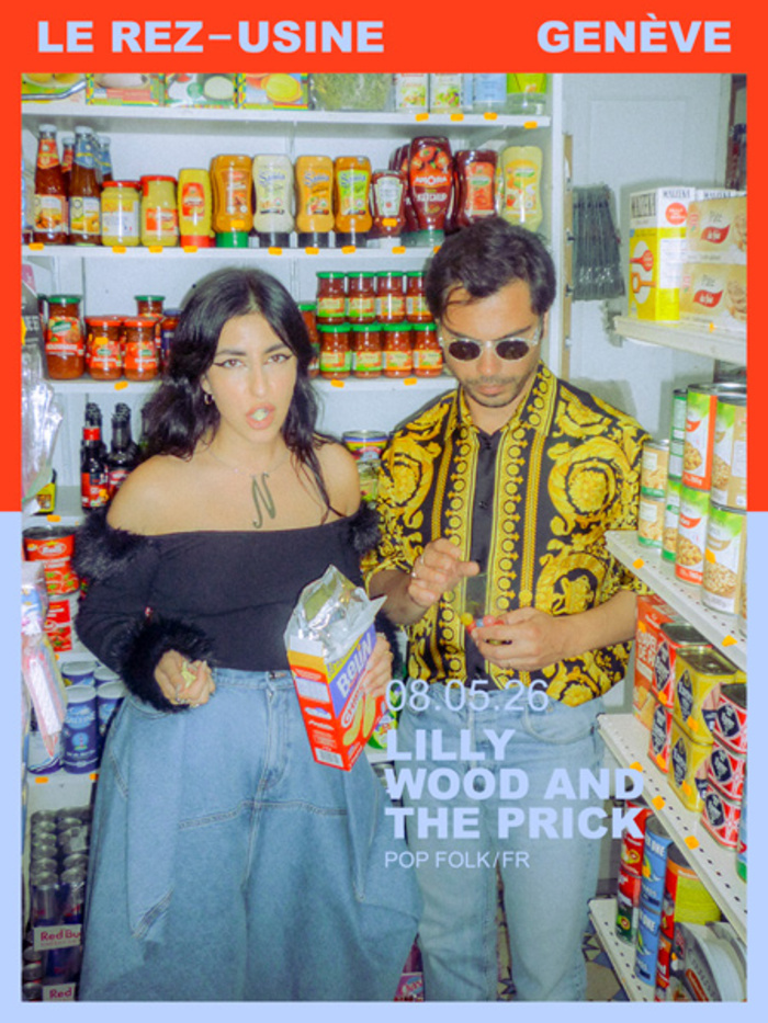 Photos en couleur du duo français Lilly Wood And The Prick dans une épicerie