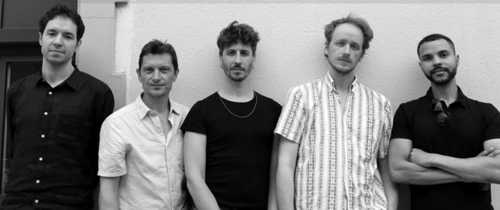 Les cinq musiciens