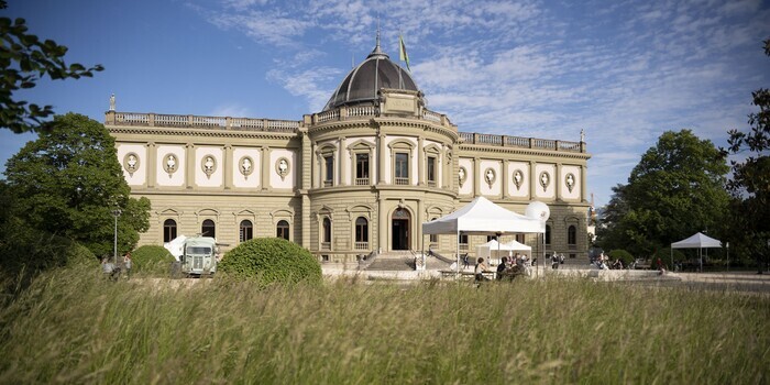 Vue du musée depuis le parc