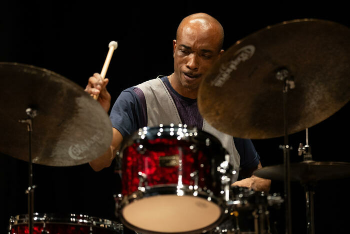 Eric McPherson à la batterie