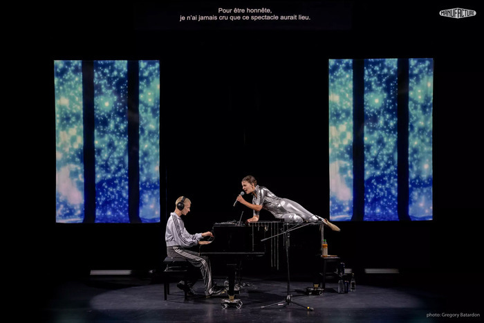 Elina Kulikova et Dima Efremov sur scène dans "Une Nuit Blanche"