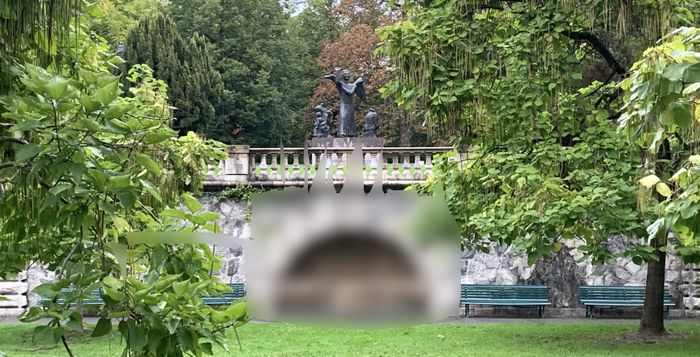 image du lieu de l’œuvre, floutée