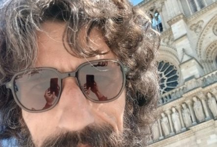 portrait de l'auteur Julien Maret