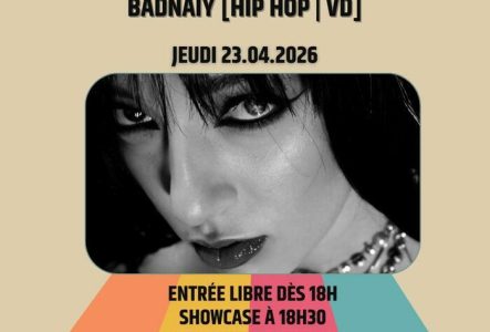 Un regard féminin en noir et blanc