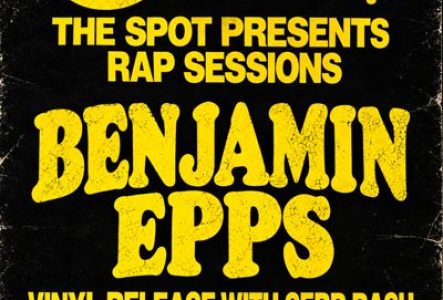 Affiche avec texte jaune sur fond noir annonçant le concert de Benjamin Epps le 23 octobre 2026 au Rez-Usine en collaboration avec The Spot.