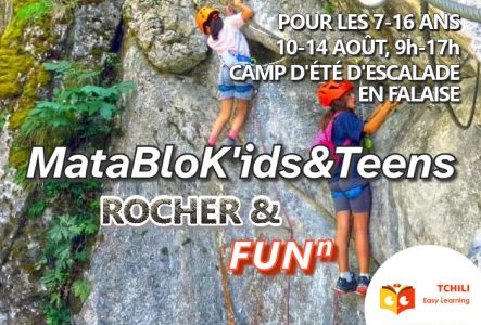 Participantes dans une via ferrata pendant un camp d'escalade avec Tchili Easy Learning