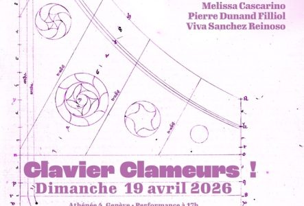 les plans d'un clavicorde sur fond rose