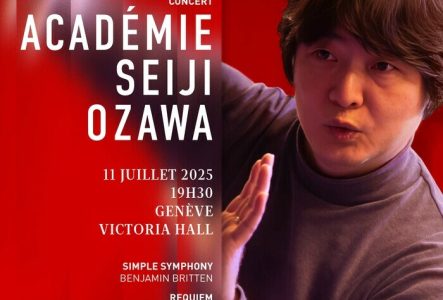 Affiche de la soirée, sur un fond rouge, une photo de Kazui Yamada qui dirige.