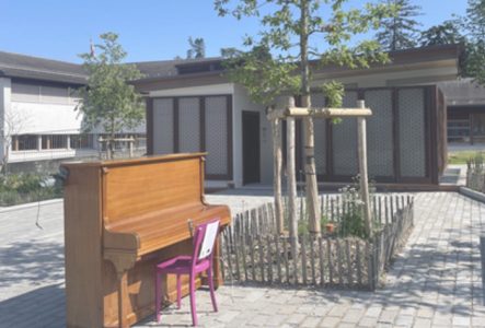 un piano en libre-service