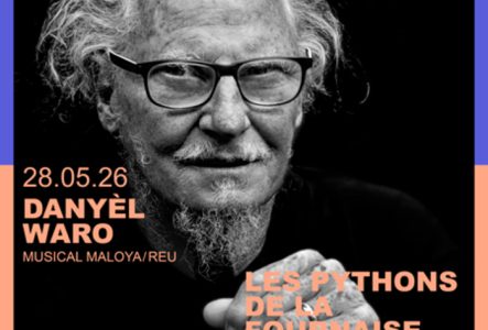 Photo en noir et blanc de l'artiste de maloya Danyèl Waro