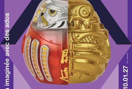 Une photo d'un daruma futuriste sur fond violet