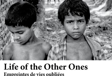 Stephane Lanoux Life of the Other Ones
Empreintes de vies oubliées
Une exposition de photographies de Stéphane Lanoux
Du 17 au 28 septembre 2025
Ouvert tous les jours de 15h à 19h
Vernissage : jeudi 18 septembre à 18h
Finissage : dimanche 28 septembre à 16h
Espace Kugler Gallery - 19, avenue de la Jonction - 1205 Genève - www.espacekugler.net