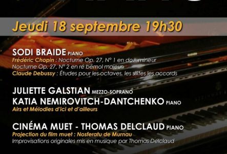DR Photo d’un piano avec toutes les informations sur les artistes de ce jour.