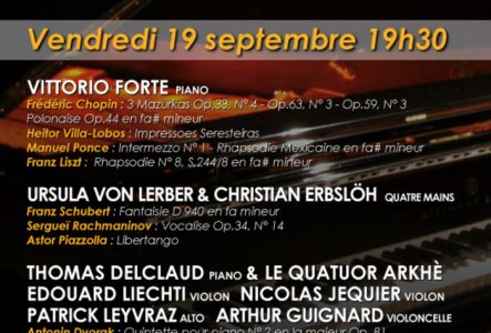 DR Photo d’un piano avec toutes les informations sur les artistes de ce jour.