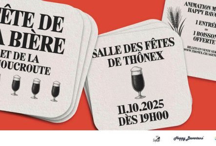 sur fond rouge, on y retrouve des dessous de verre avec les informations de la soirée inscrites dessus