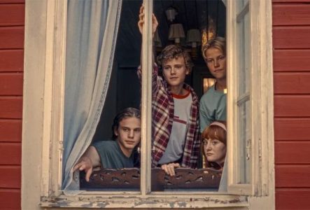 Still de la série SUMMER OF 1985