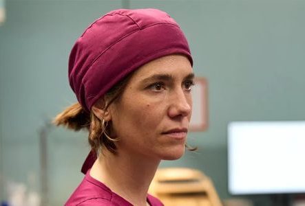 Still de la série IN VITRO - CREATION OF HAPPINESS