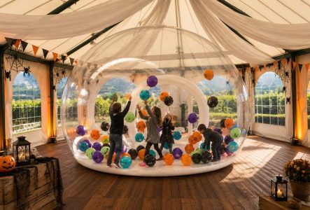 enfants dans une bulle d'halloween