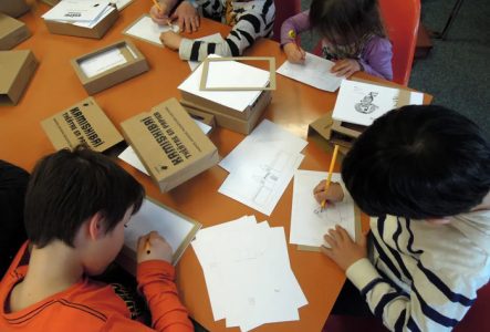 Atelier Kamishibaï avec enfants