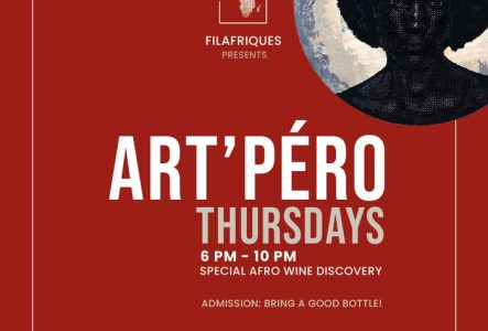 Portrait d'afro descendant sur planche de bois teintée de jaune transpercée de clous recouverts de feuilles d'or