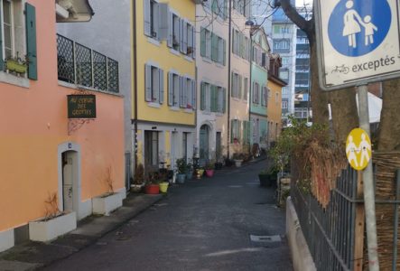 Ruelle du quartier des Grottes