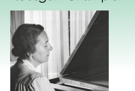 La compositrice genevoise Marguerite Roesgen-Champion jouant du piano.