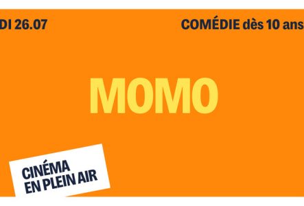 Sur fond orange, on retrouve le titre écrit en jaune