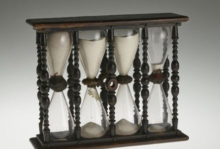 CS 0042, Sablier à quatre fioles, dit en buffet d'orgue