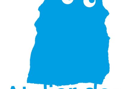 Flyer bleu "Atelier des vacances"