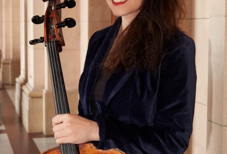 Estelle Revaz, violoncelliste