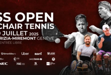 © Swiss Open Wheelchair Tennis - Michel Marie À droite de l'image un montage photo illustre trois joueurs de tennis en fauteuil roulant qui célèbrent . À gauche, le titre du tounoi et les dates sont présentes.