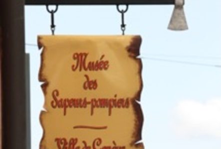 Plaque de signalisation du Musée des Sapeurs-Pompiers de la Ville de Genève