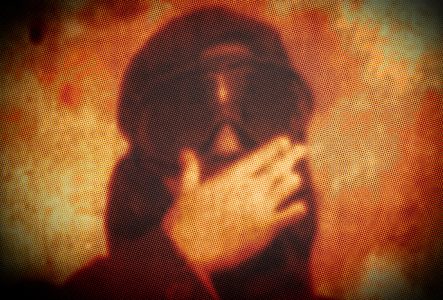 Nicolas Crispini, Ce que j’ai vu…, source They observe the detonation of the « baby atomic bomb », July 19. 1955, Las Vegas, série poussière d’encre.