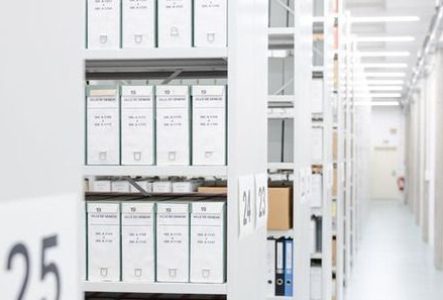 Intérieur du dépôt des Archives de la Ville de Genève